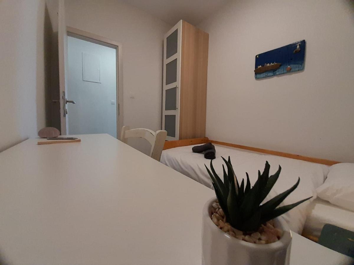 Apartman Vitamare 160 M From The Beach Novi Vinodolski Luaran gambar